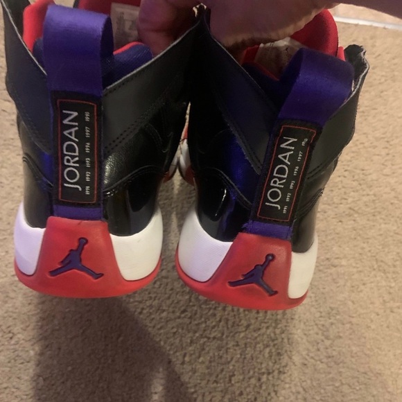 Jordan Jumpman Sneakers - Picture 3 of 6